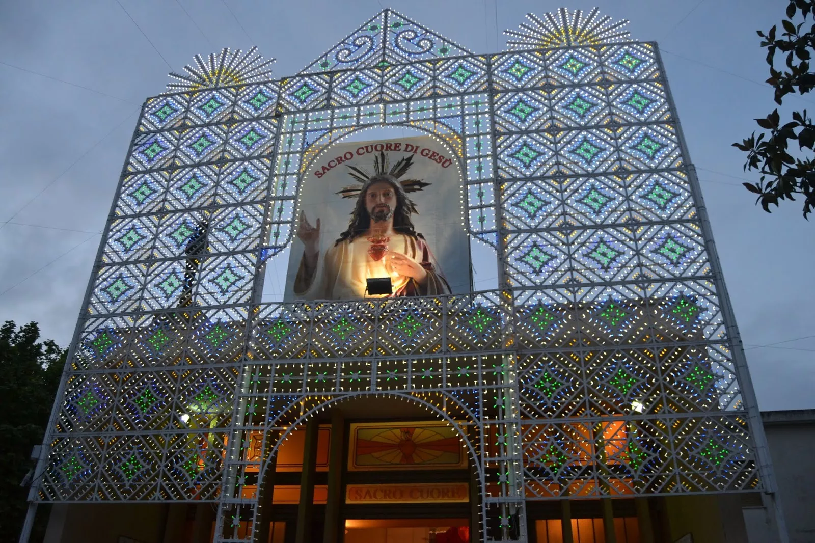 CHIESA SACRO CUORE DI GESU'